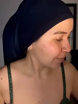 MatchedEyebrow online show from 03/25/26, 06:40