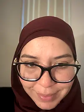 MatchedEyebrow online show from 11/19/25, 10:54