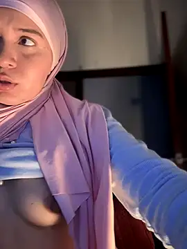 MatchedEyebrow online show from 11/22/25, 09:57