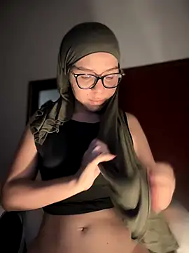 MatchedEyebrow online show from 09/20/25, 09:53