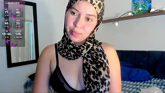 Snapshot of MatchedEyebrow chatting on 06/04/26, 10:03 MatchedEyebrow online show from 06/04/26, 10:03