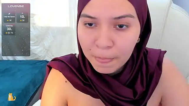 MatchedEyebrow online show from 02/19/25, 08:41