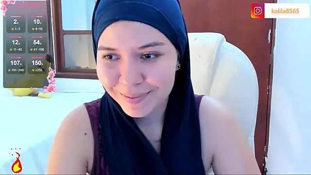 MatchedEyebrow online show from 11/12/25, 09:29