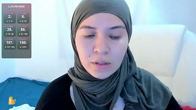 MatchedEyebrow online show from 03/18/25, 09:43