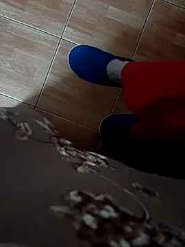 feet toes online show from 12/05/25, 06:56