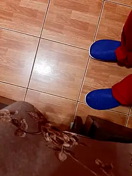 feet toes online show from 10/16/25, 04:54