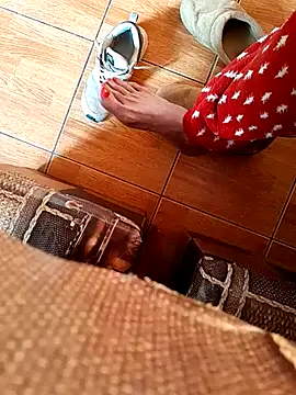 feet toes online show from 02/26/25, 06:19