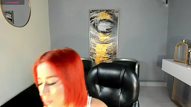 Snapshot of MadelineFox chatting on 02/10/26, 07:51 MadelineFox online show from 02/10/26, 07:51