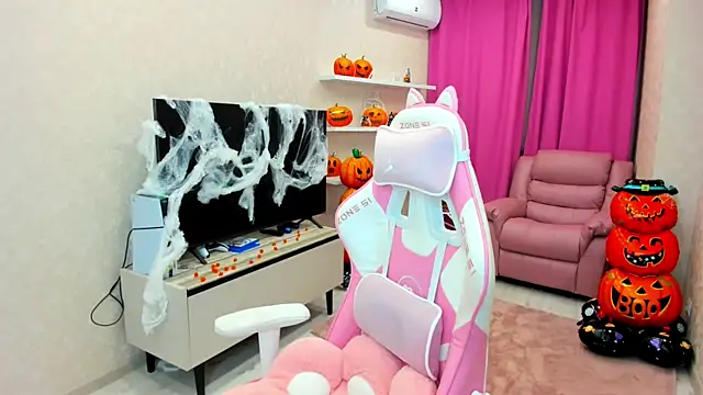 RedLipse online show from 10/27/25, 03:29