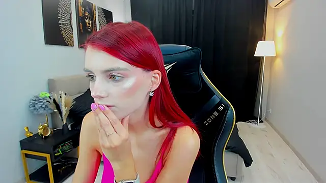 RedLipse online show from 09/26/25, 02:29