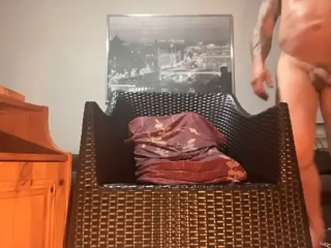 Snapshot of Tyyson03 chatting on 12/05/25, 08:28 Tyyson03 online show from 12/05/25, 08:28