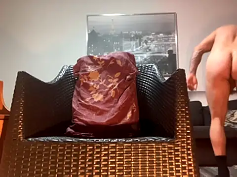 Snapshot of Tyyson03 chatting on 11/24/25, 09:04 Tyyson03 online show from 11/24/25, 09:04