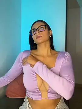 ameliayourfav1 online show from 02/01/25, 02:47