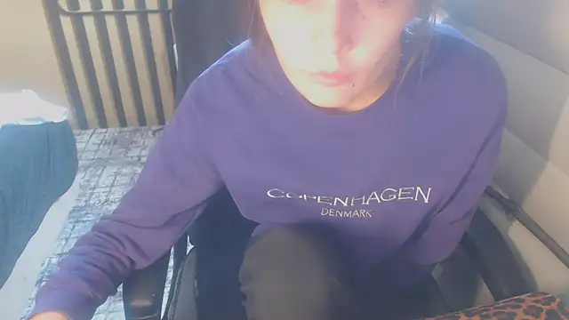 Snapshot of Laco-cO chatting on 09/29/25, 06:20 Laco-cO online show from 09/29/25, 06:20