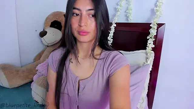 Blue Petite online show from 03/12/25, 07:14