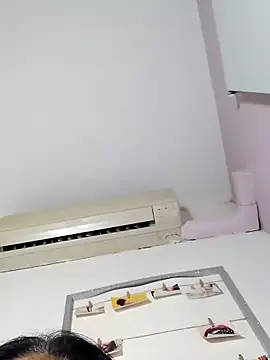 Molly newman6 online show from 11/20/25, 05:35