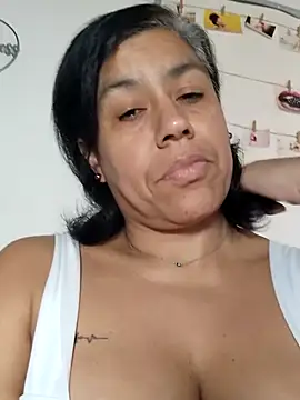 Molly newman6 online show from 04/15/26, 01:37