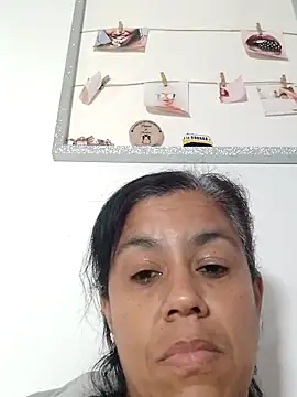 Snapshot of Molly_newman6 chatting on 06/12/26, 01:14 Molly newman6 online show from 06/12/26, 01:14