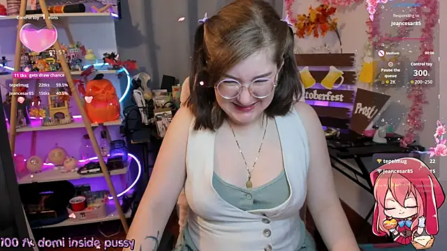 Snapshot of HunnyyLove chatting on 10/01/25, 05:17 HunnyyLove online show from 10/01/25, 05:17