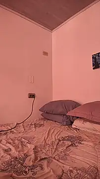 HunnyyLove online show from 11/25/25, 02:06