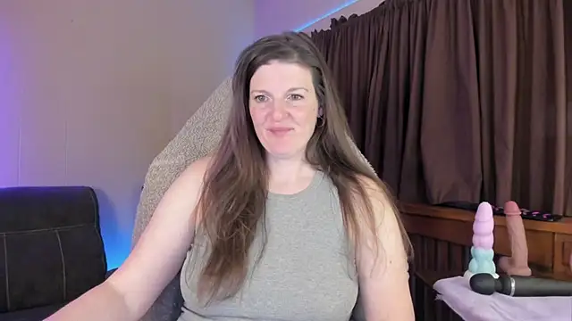 Kelly Carolina online show from 12/22/25, 12:16