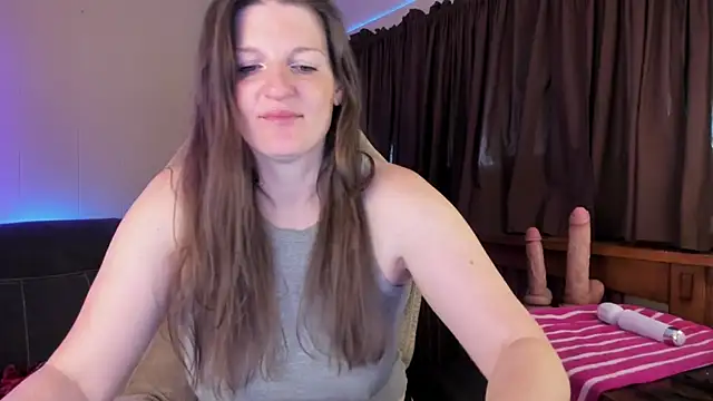 Kelly Carolina online show from 11/17/25, 12:20