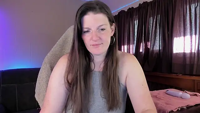 Kelly Carolina online show from 11/14/25, 01:04