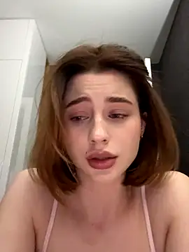 Snapshot of Camilla_Railian chatting on 09/27/25, 11:11 Camilla Railian online show from 09/27/25, 11:11