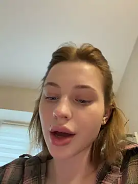 Camilla Railian online show from 04/04/26, 05:52