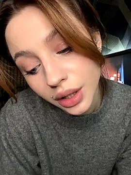 Snapshot of Camilla_Railian chatting on 10/25/25, 06:19 Camilla Railian online show from 10/25/25, 06:19