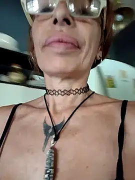 FrozenWaffle online show from 04/14/26, 02:44