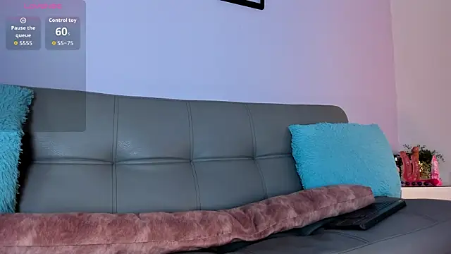 Snapshot of sofiaa_snoww chatting on 11/29/25, 11:16 sofiaa snoww online show from 11/29/25, 11:16