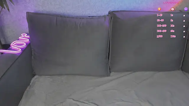 ReinaKousaka online show from 07/16/26, 08:39