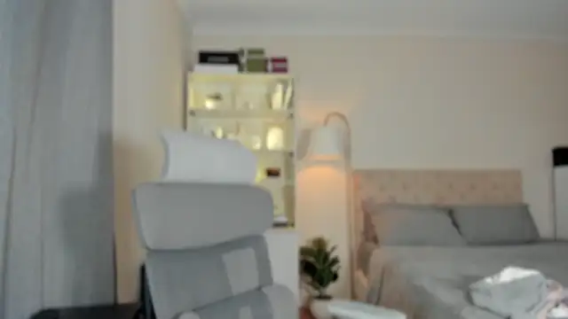 JohannaRodriguez69 online show from 10/25/25, 12:43