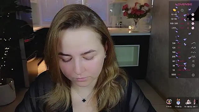 Snapshot of Mira_Mermayd chatting on 02/13/26, 01:49 Mira Mermayd online show from 02/13/26, 01:49