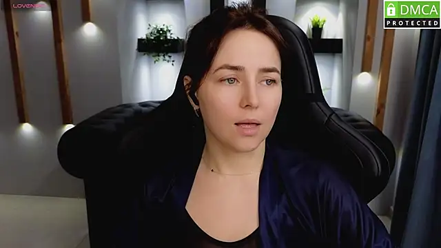Snapshot of Mira_Mermayd chatting on 03/21/25, 11:44 Mira Mermayd online show from 03/21/25, 11:44