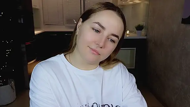 Snapshot of Mira_Mermayd chatting on 02/08/26, 01:25 Mira Mermayd online show from 02/08/26, 01:25