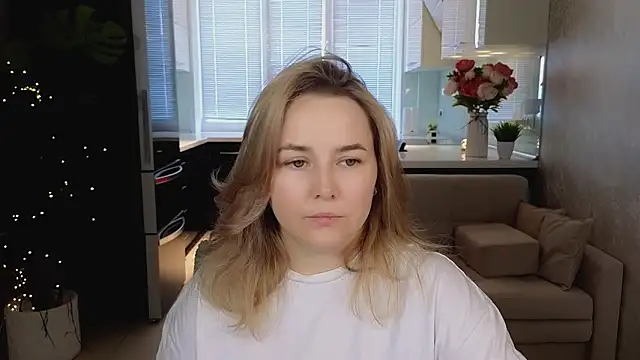 Mira Mermayd online show from 03/18/26, 08:17