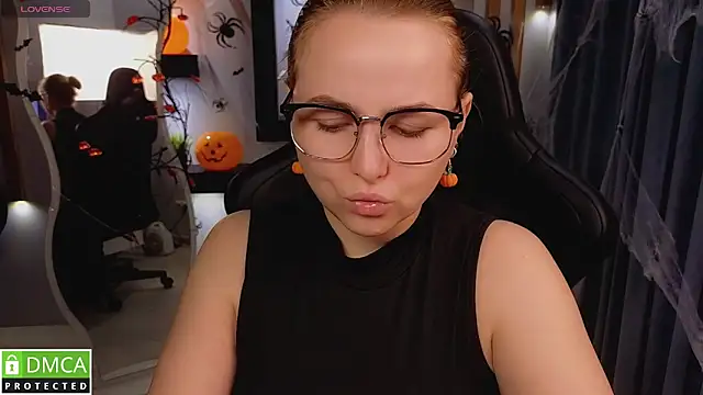 Mira Mermayd online show from 10/27/25, 08:15