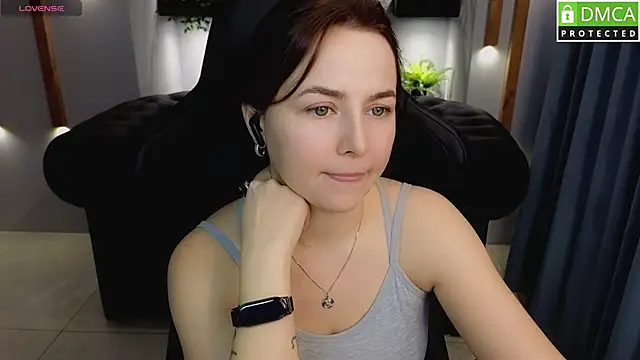 Snapshot of Mira_Mermayd chatting on 02/09/25, 04:14 Mira Mermayd online show from 02/09/25, 04:14