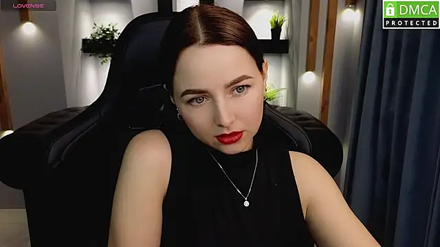 Snapshot of Mira_Mermayd chatting on 02/02/25, 04:05 Mira Mermayd online show from 02/02/25, 04:05