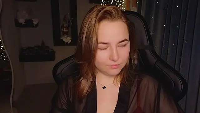 Mira Mermayd online show from 12/19/25, 01:09