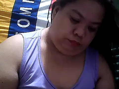 Snapshot of xxsweetshybabe chatting on 12/06/24, 09:37 xxsweetshybabe online show from 12/06/24, 09:37