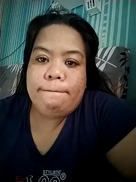 Snapshot of xxsweetshybabe chatting on 10/17/25, 05:11 xxsweetshybabe online show from 10/17/25, 05:11