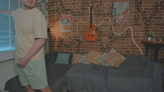 yamy yamy yamy online show from 10/02/25, 02:31