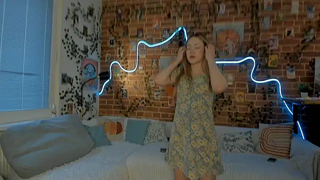 yamy yamy yamy online show from 03/13/25, 02:01