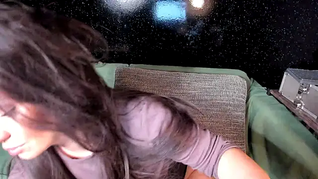 Snapshot of LondonBadGirl chatting on 03/17/25, 12:10 LondonBadGirl online show from 03/17/25, 12:10