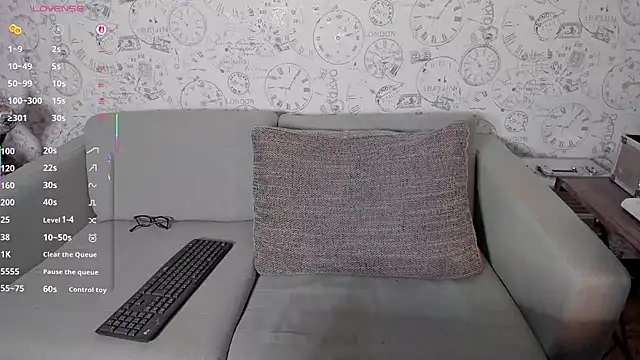 LondonBadGirl online show from 11/17/25, 07:51