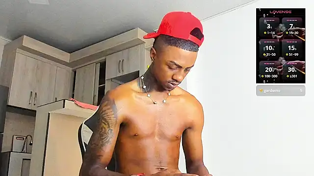 YeremiBrowm online show from 10/30/25, 08:50