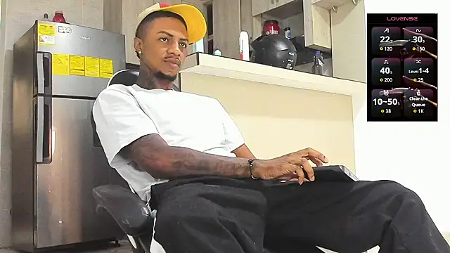 Snapshot of YeremiBrowm chatting on 01/08/26, 03:18 YeremiBrowm online show from 01/08/26, 03:18